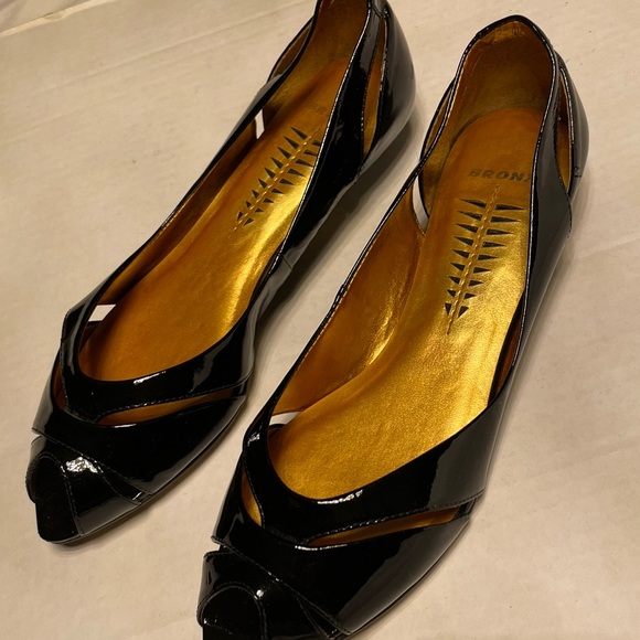 Black Patent Leather flats open toe - Picture 2 of 3